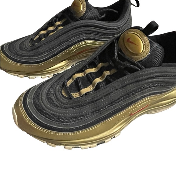 Nike Black and Gold Sneakers with Air Max Cushioning - Picture 3 of 5